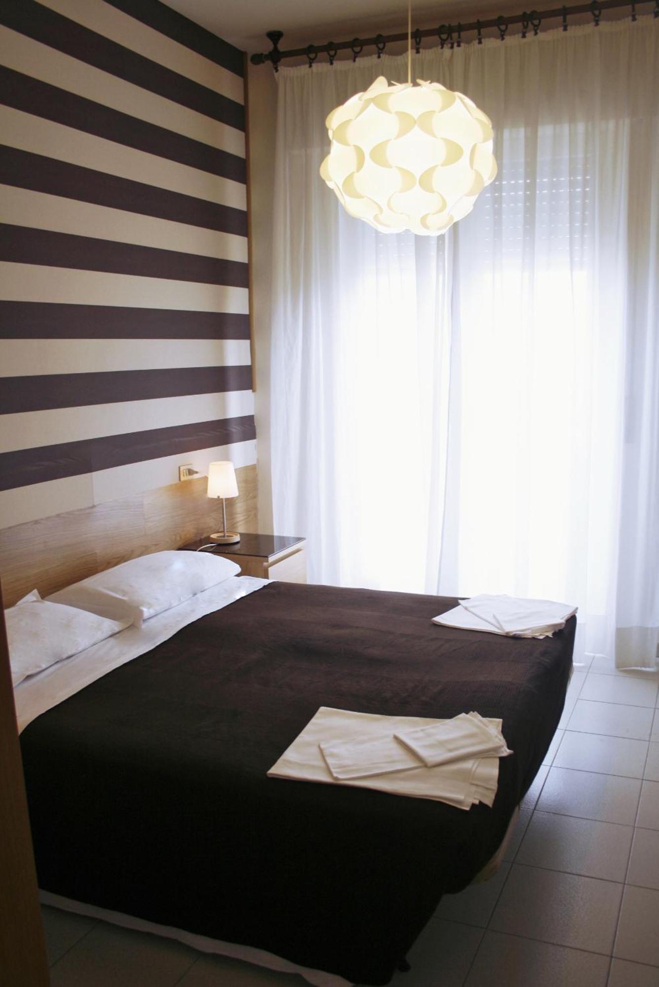 Hotel Esplanade Rimini Kültér fotó