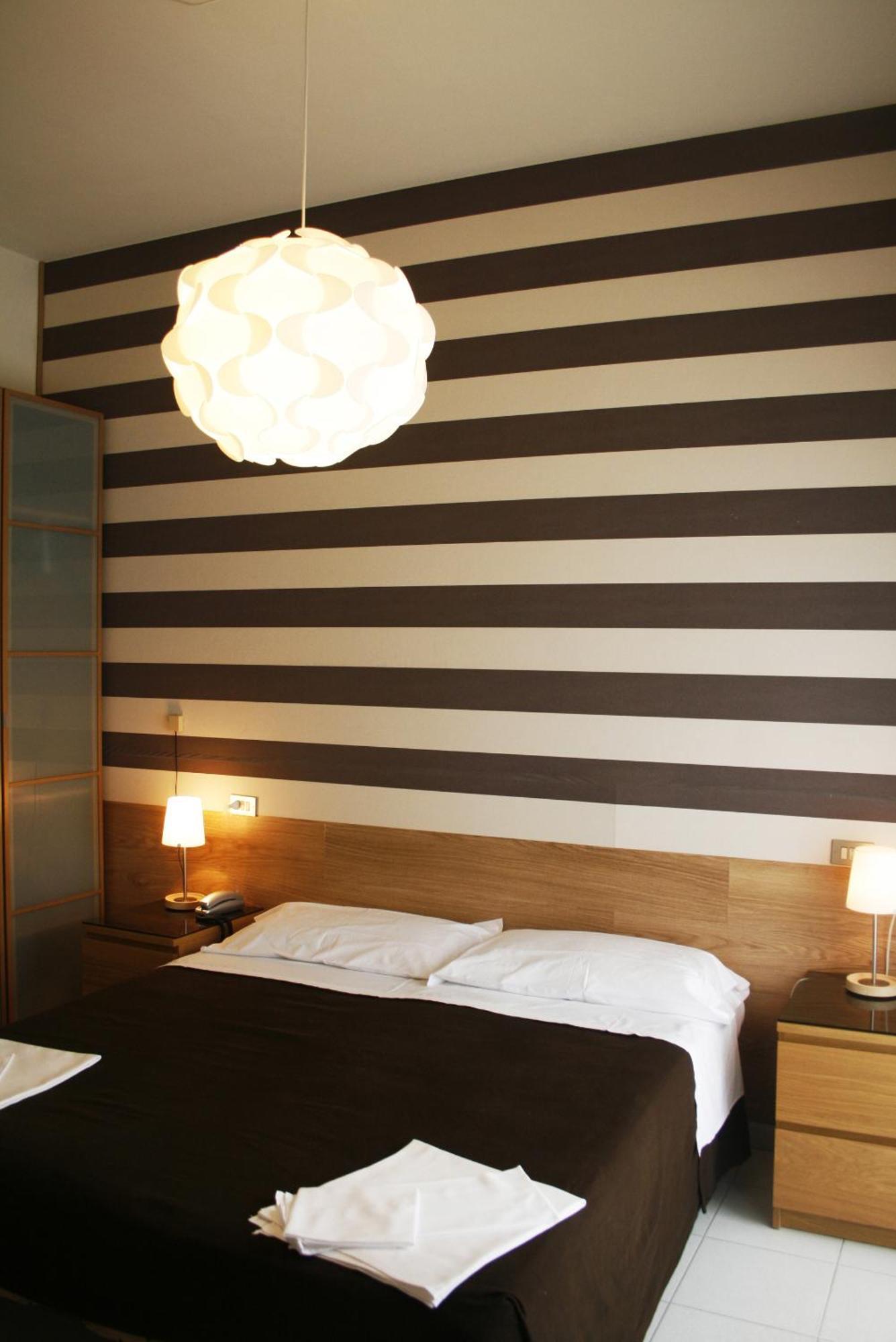 Hotel Esplanade Rimini Kültér fotó