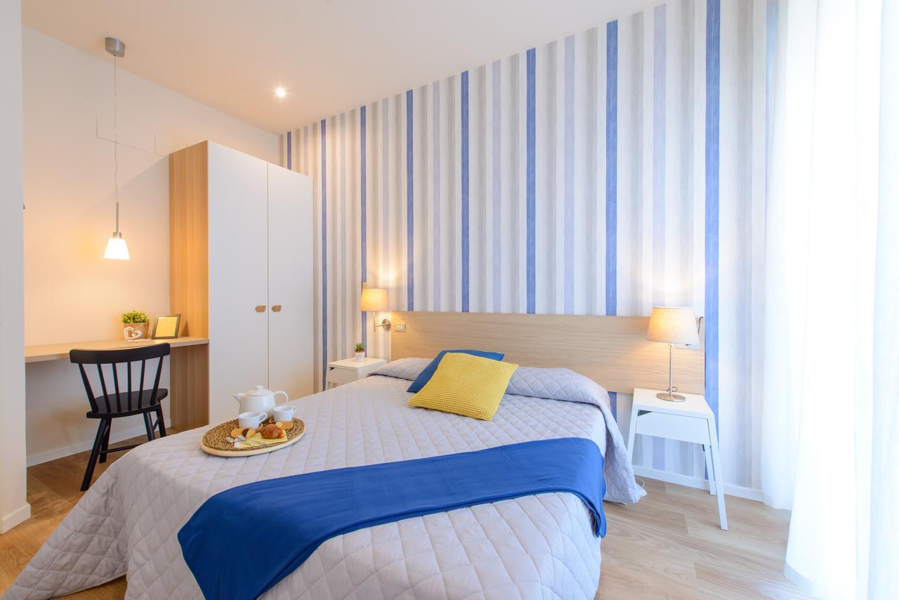 Hotel Esplanade Rimini Kültér fotó