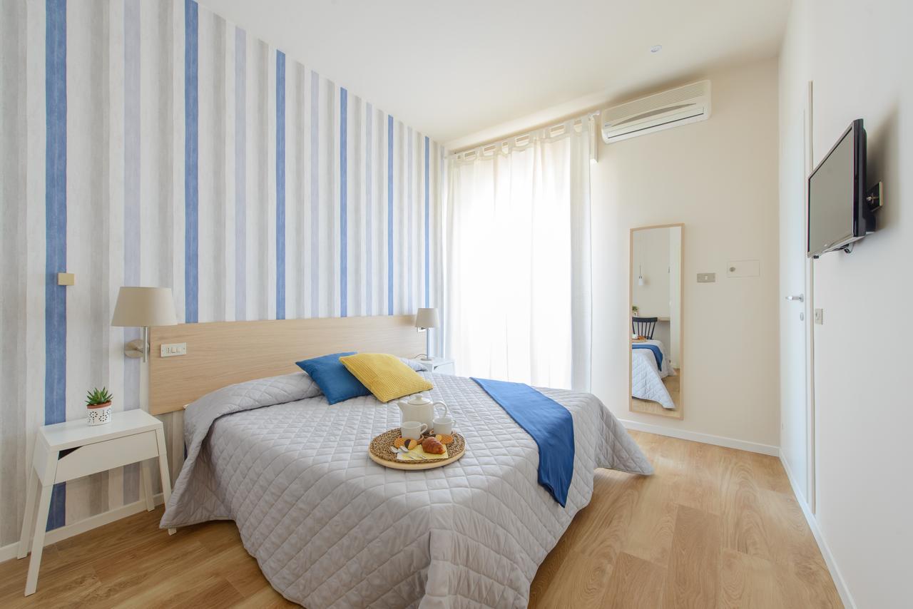 Hotel Esplanade Rimini Kültér fotó