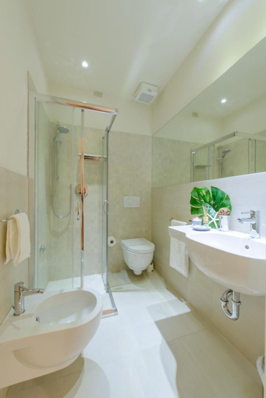 Hotel Esplanade Rimini Kültér fotó