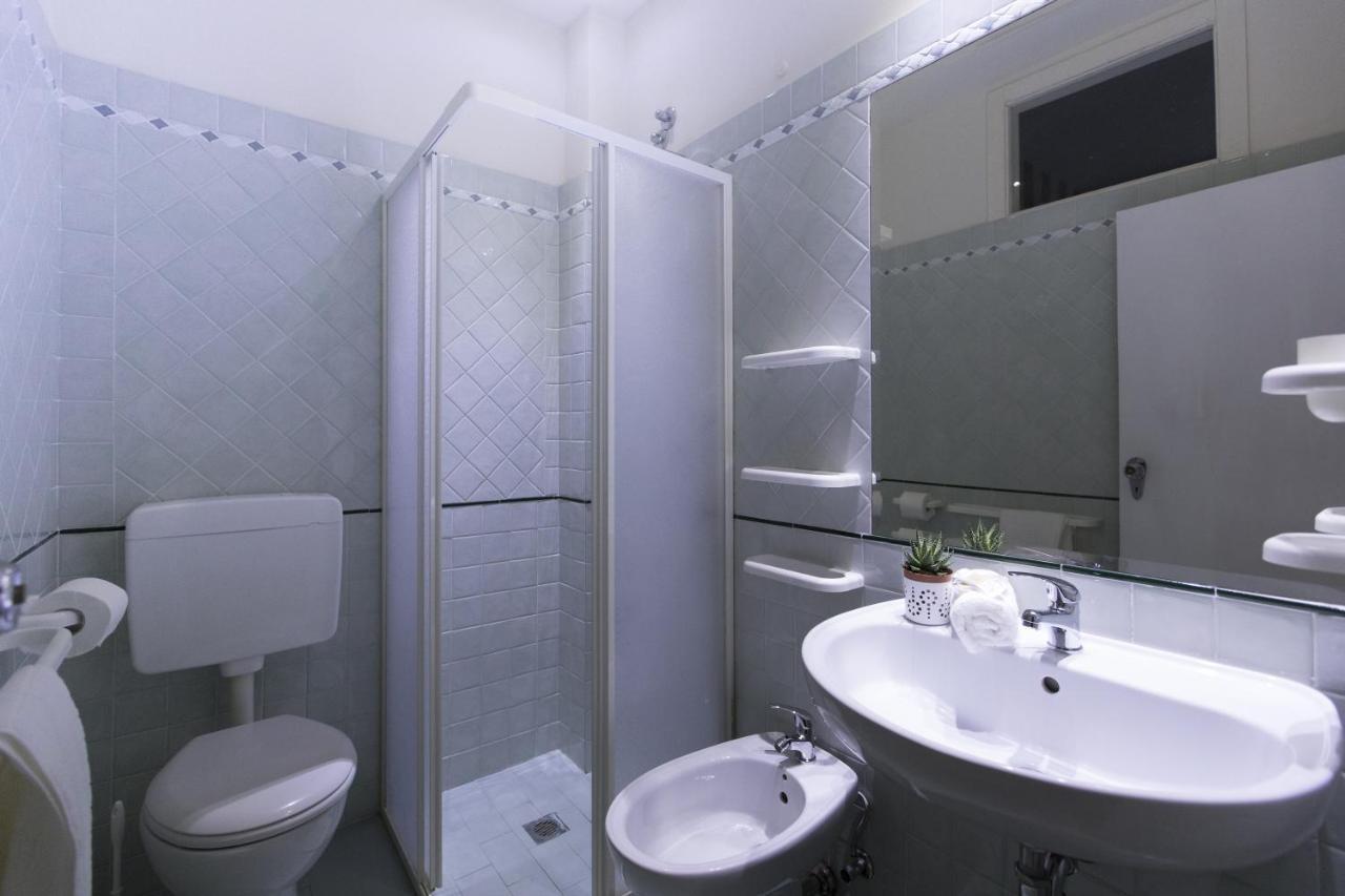Hotel Esplanade Rimini Kültér fotó